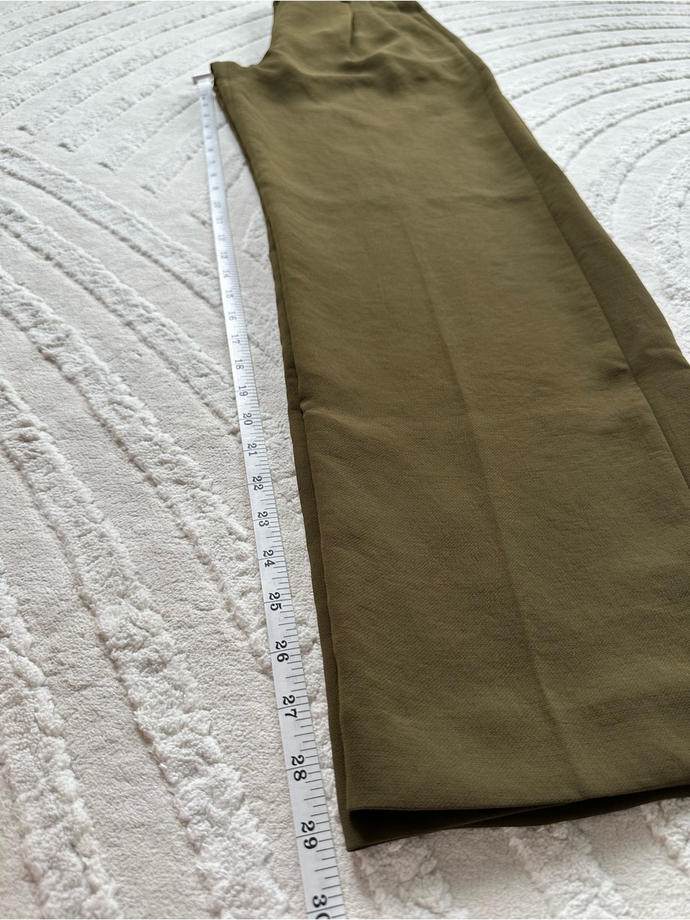 Aritzia | Effortless Crepette Pant | Private Green | Sz 2S - Picture 9 of 9